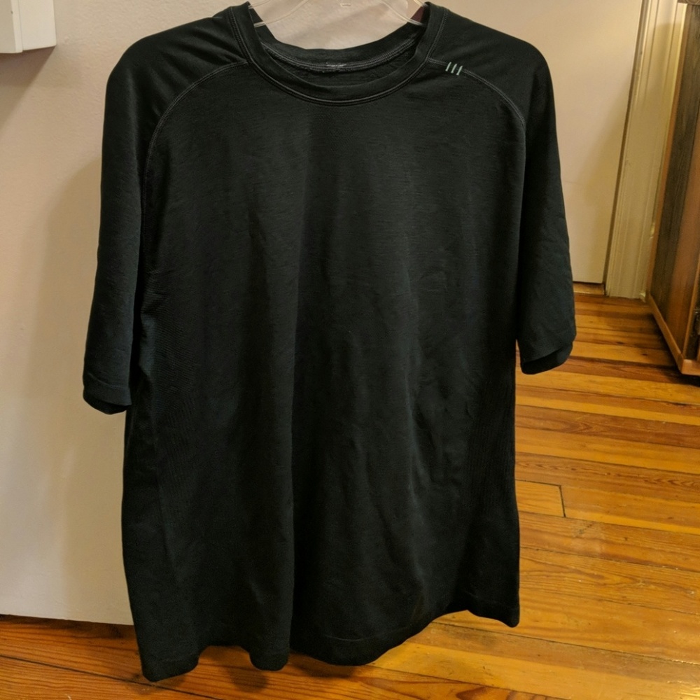 Lululemon Tee-shirt